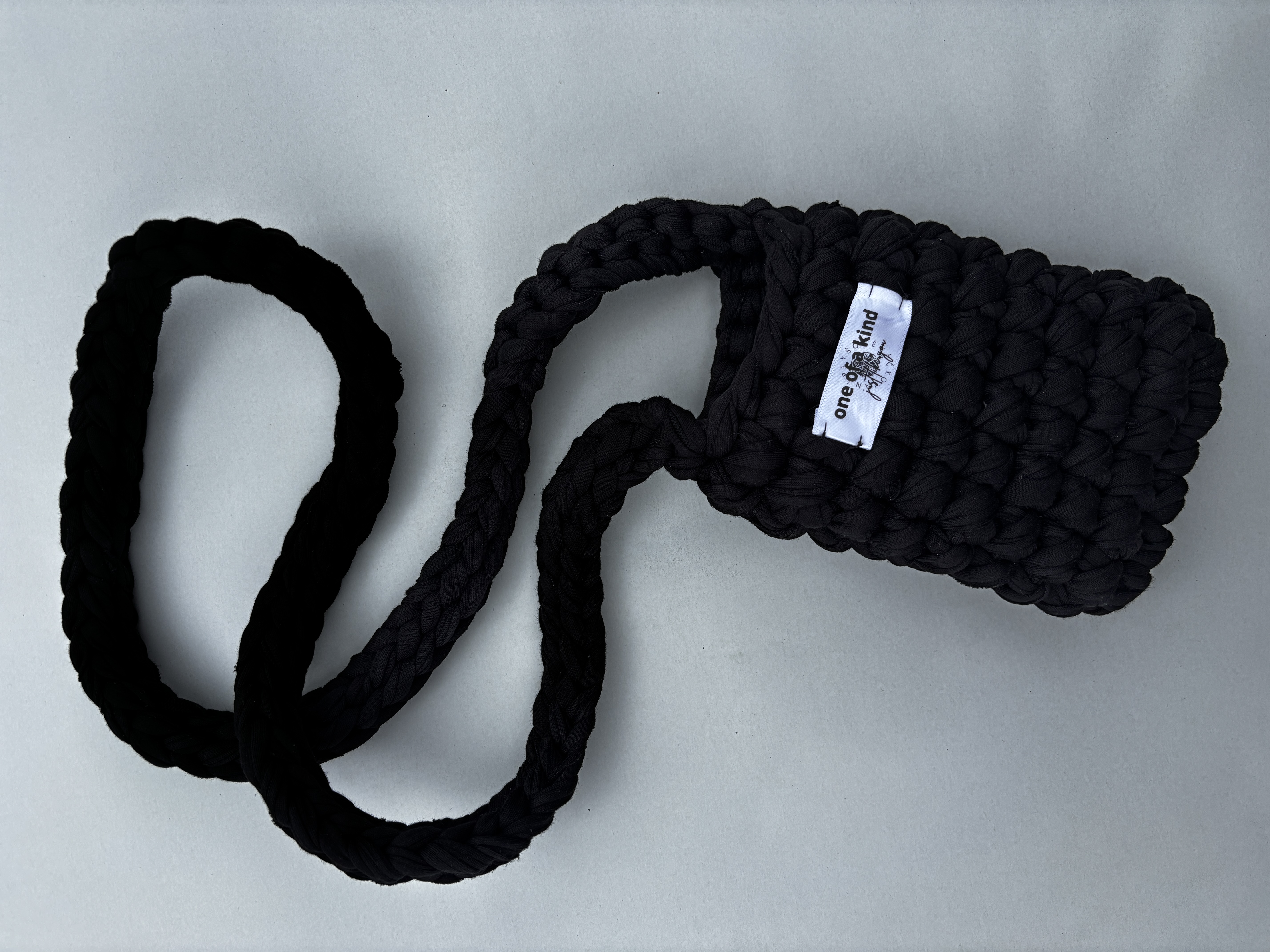 Kapsa na telefon černá